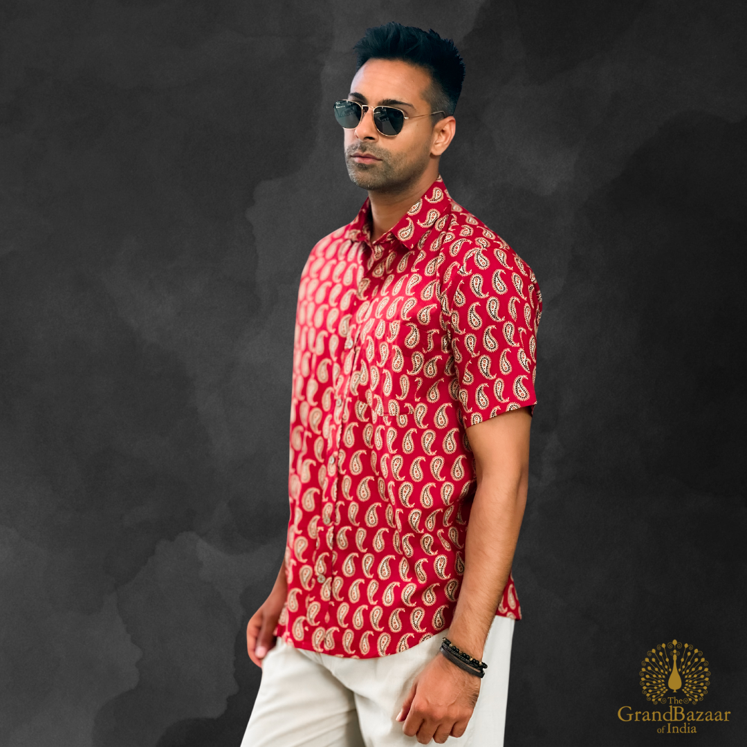 Men's Red Paisley Print Short Sleeve Shirt- 18 S24