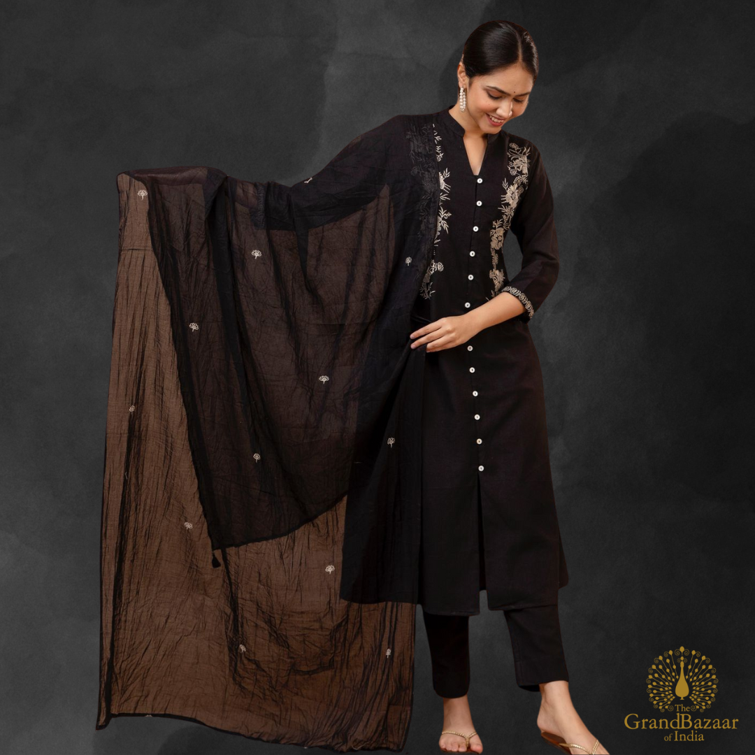 Black kurti full set with beige floral embroidery