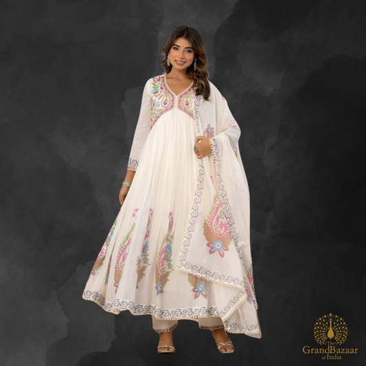White kurti full set with kashmiri prints