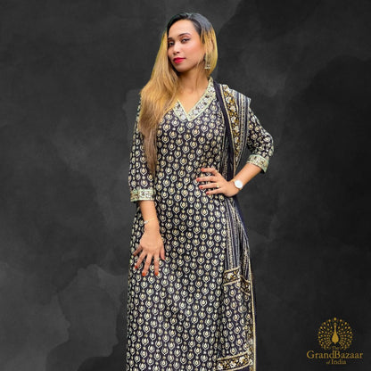 Black kurti full set with beige block prints