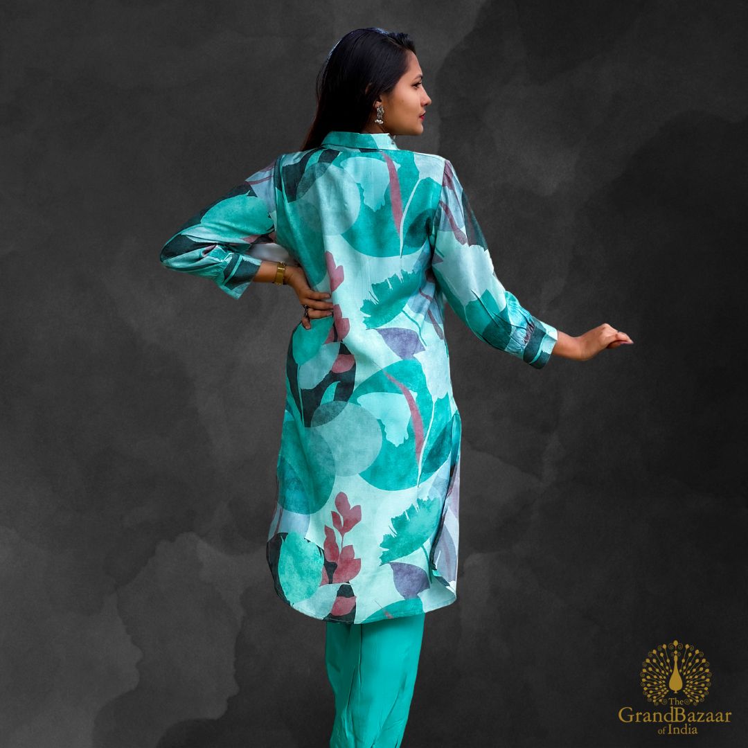Green kurti set with pant with printed leaves